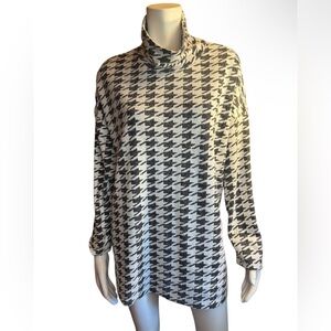 Chicos size XL New with tags Houndstooth Turtleneck Sweater